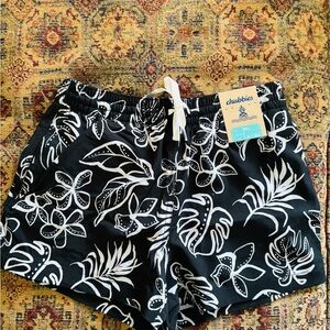 chubbies Black & White Briefly in Paradise 4'  swim trunks with liner